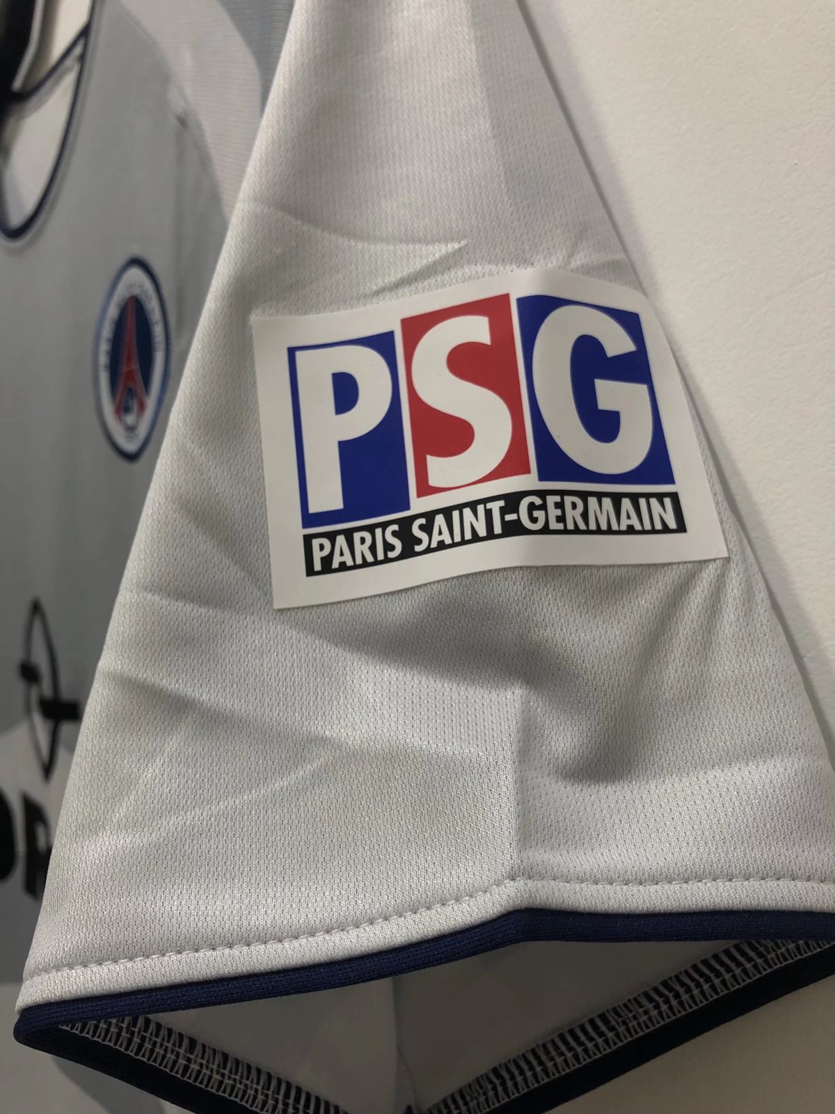 2001 Paris retro away jersey
