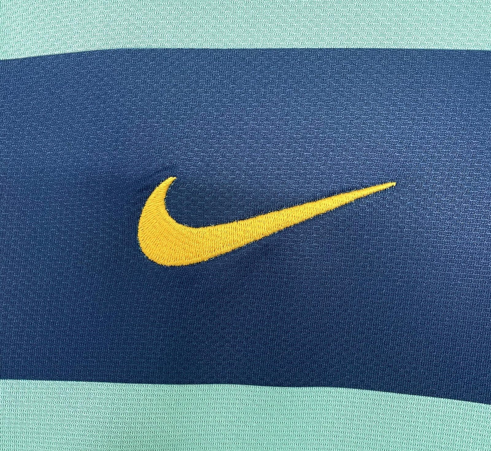 2010-11 Barcelona Away Long-Sleeve Retro Jersey