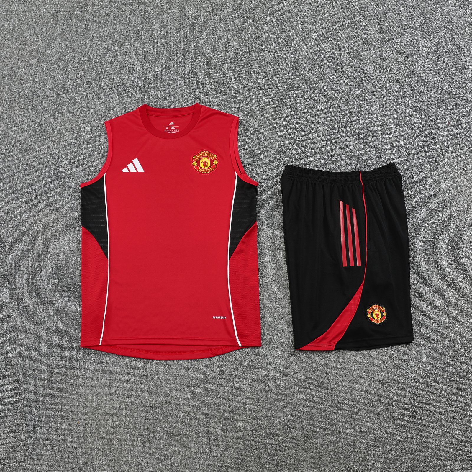 2025-26 Manchester United training vest jersey