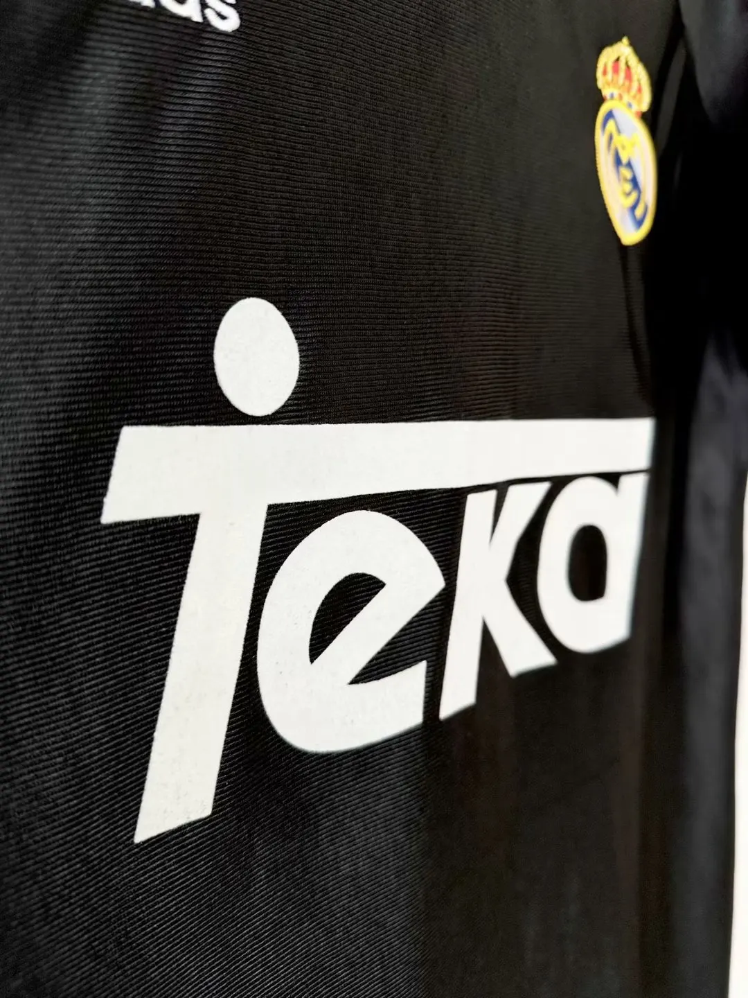 1999-01 Real Madrid Away Retro Jersey