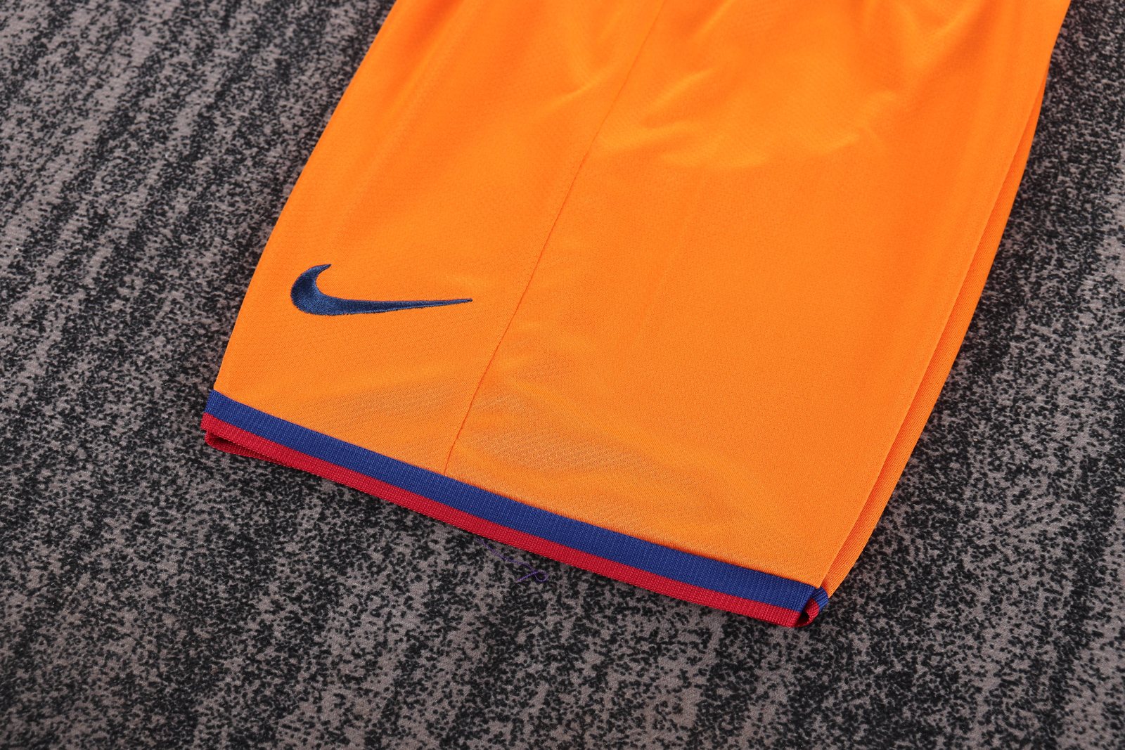 2006-07 Barcelona Away Retro Jersey - Kids