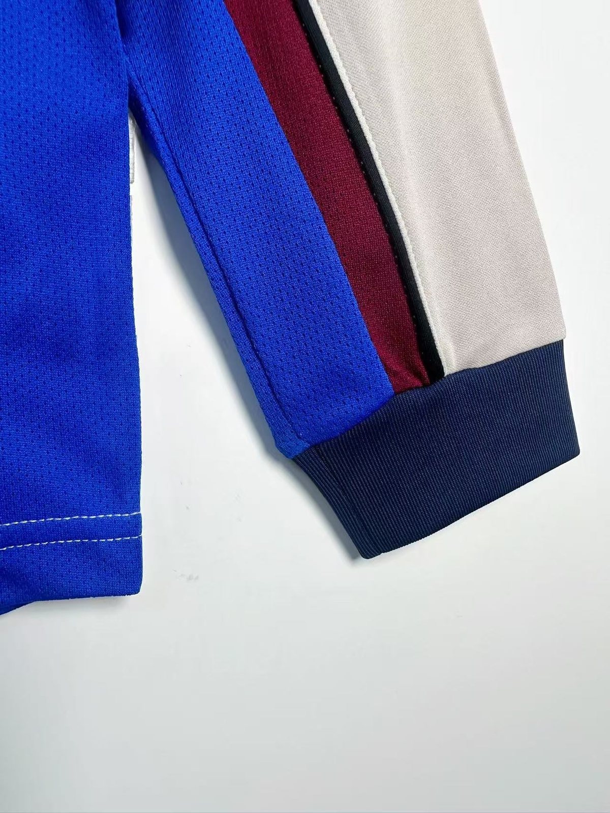 1998–99 Barcelona Away Long-Sleeve Retro Jersey