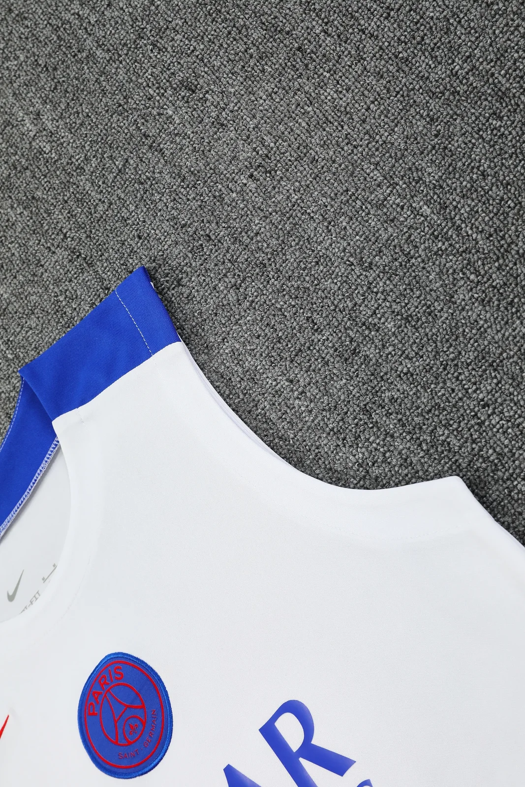 2025-26 Paris Saint-Germain training vest jersey