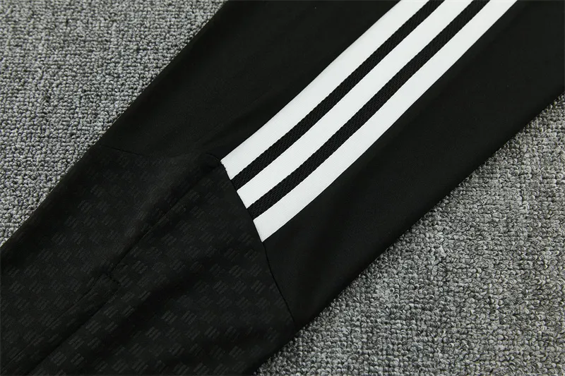 2026-27 Liverpool Red Half-Zip Training Kit