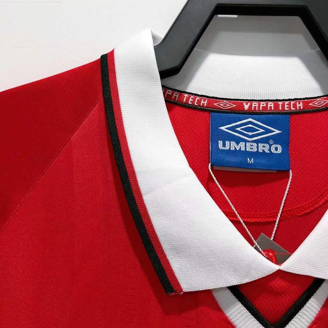 1999-00 Manchester United home retro jersey
