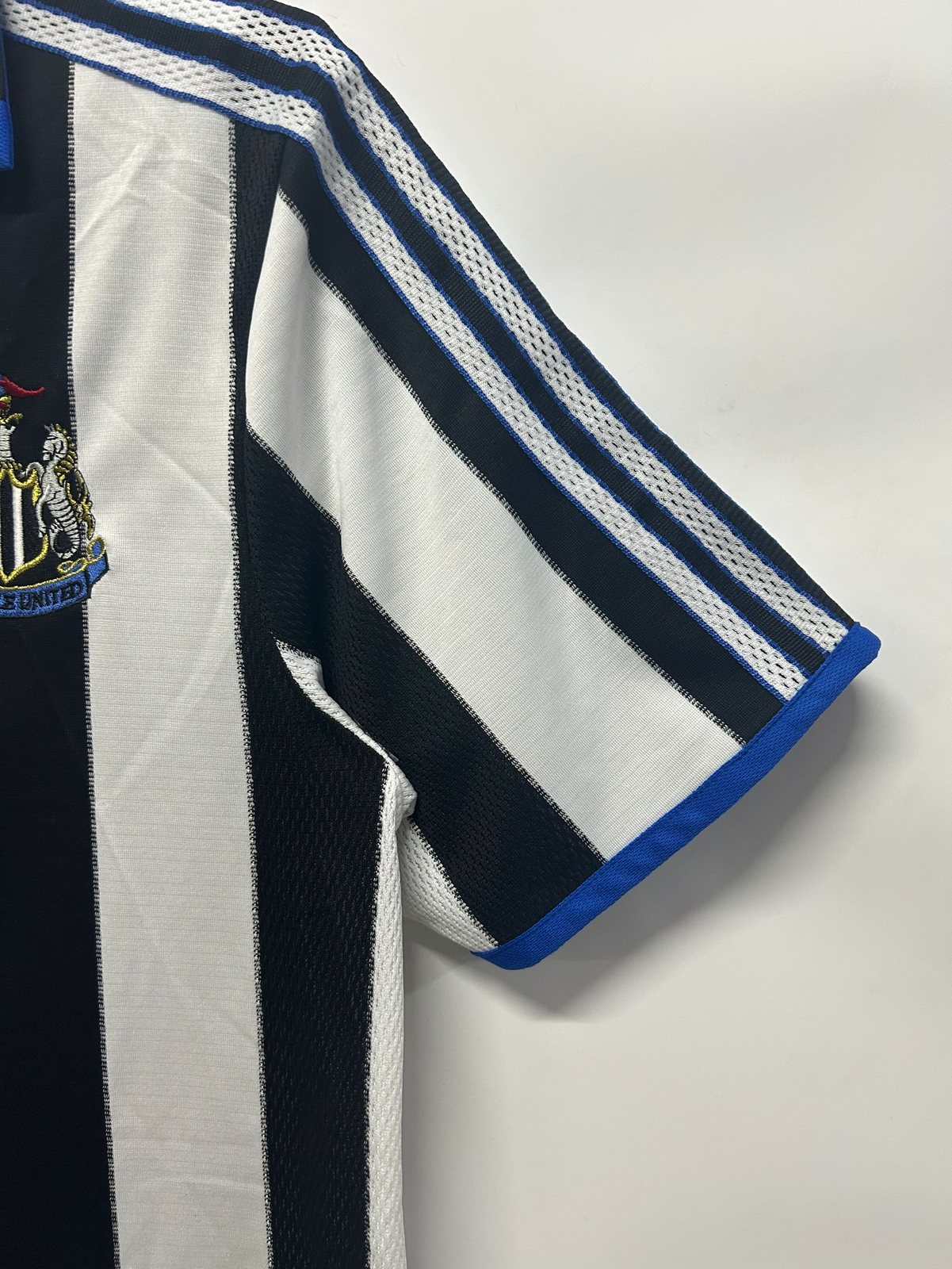 1999-00 Newcastle United Home Retro Jersey