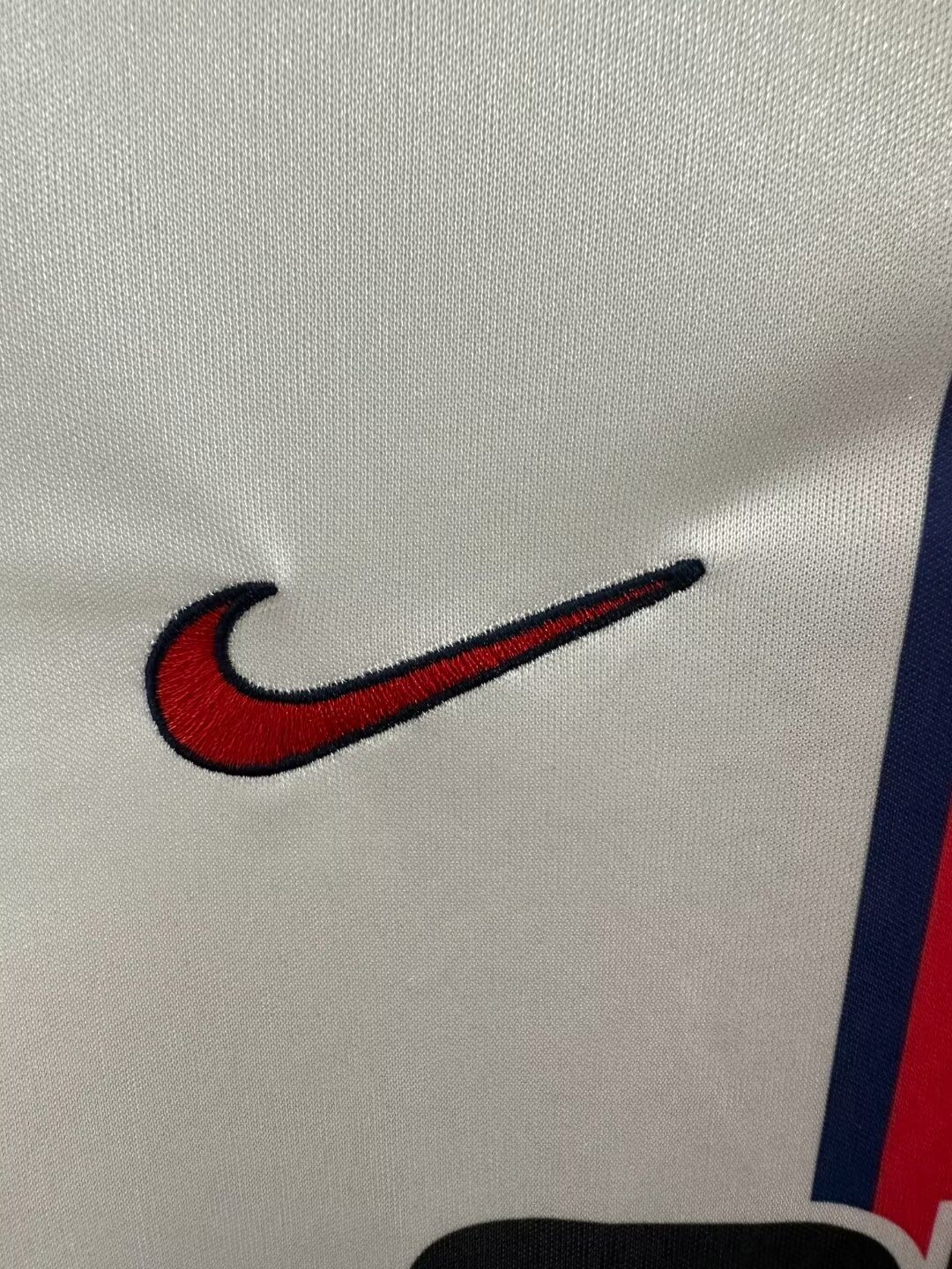 1998-99 Paris retro away jersey