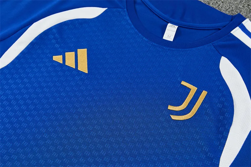 2026-27 Juventus light blue short-sleeved training jersey