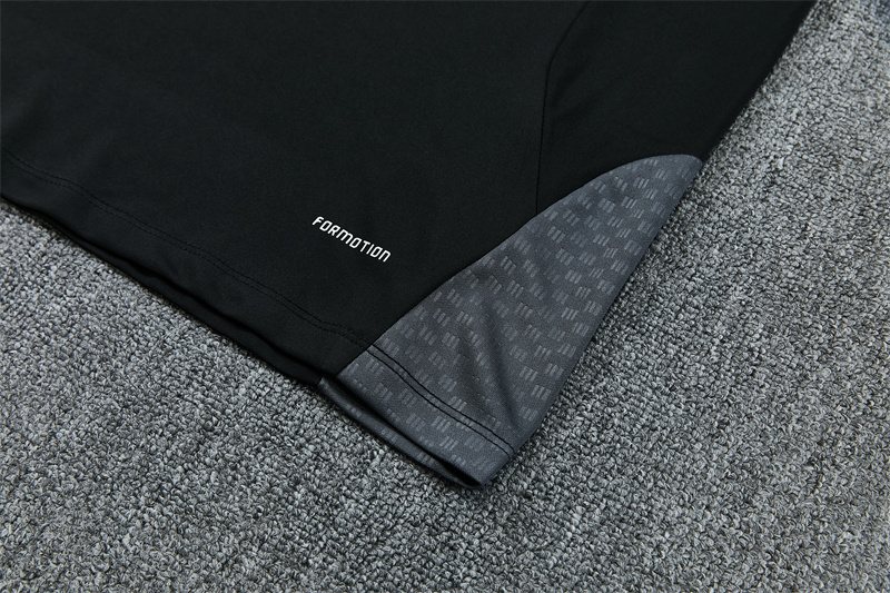 2026-27 Juventus Black Half-Zip Long-Sleeve Training Kit