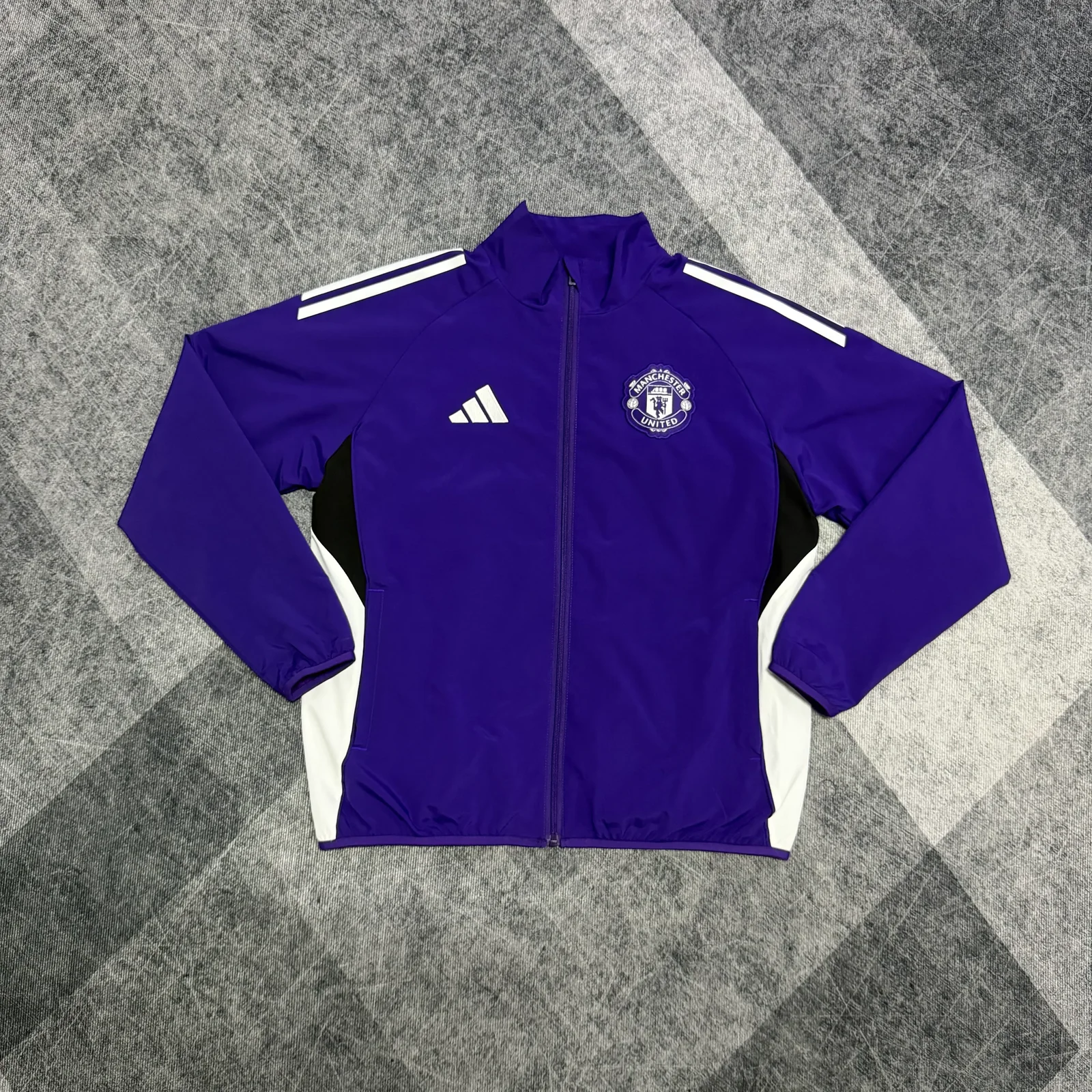2025-26 Manchester United Purple Waterproof Training Windbreaker