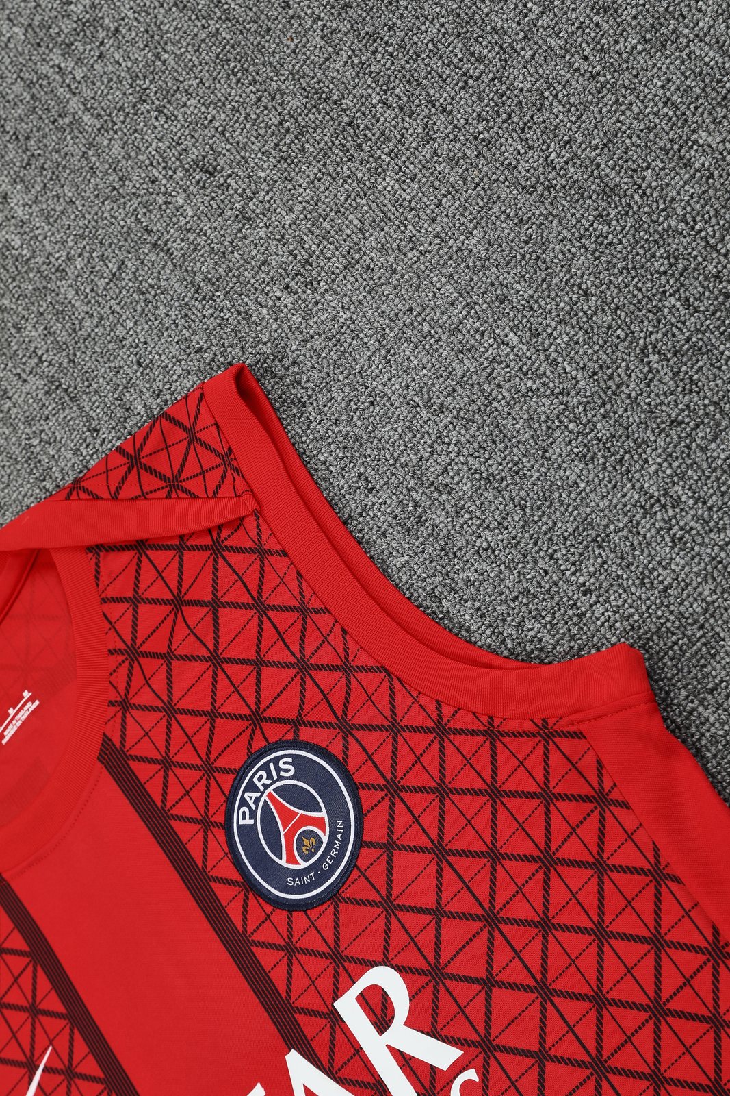 2025-26 Paris Saint-Germain training vest jersey