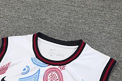 2024-25 Barcelona training vest