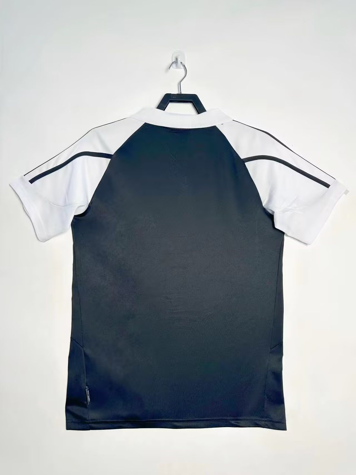 2001-02 Real Madrid Away Retro Jersey