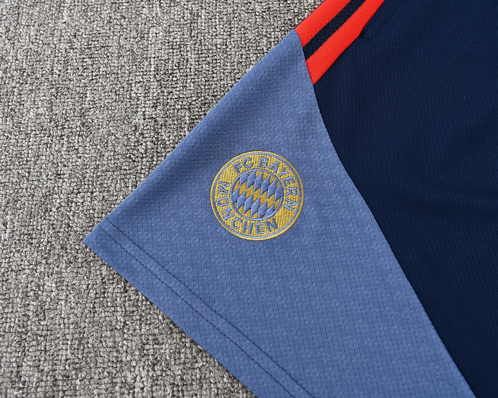 2026-27 Bayern Munich Royal Blue Short-Sleeve Training Jersey