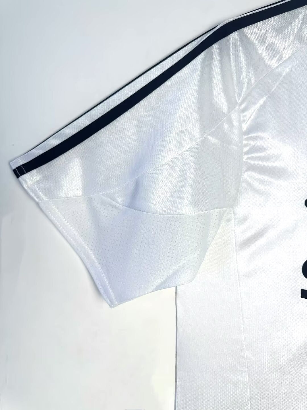 2004-05 Real Madrid Home Retro Jersey