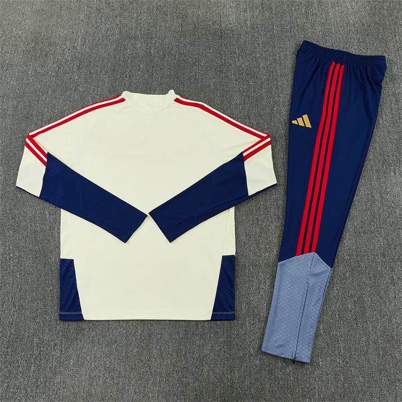 2026-27 Bayern Munich Beige Half-Zip Training Jersey
