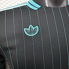 2025-26 Liverpool Casual Shirt - Player Edition