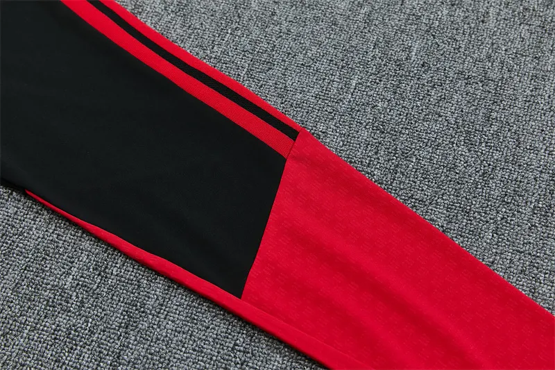 2026-27 Manchester United Black Half-Zip Training Kit