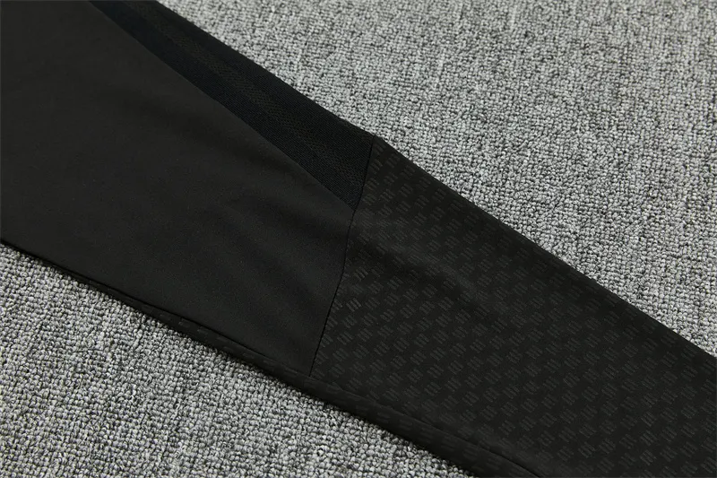 2026-27 Manchester United Black Half-Zip Training Jersey