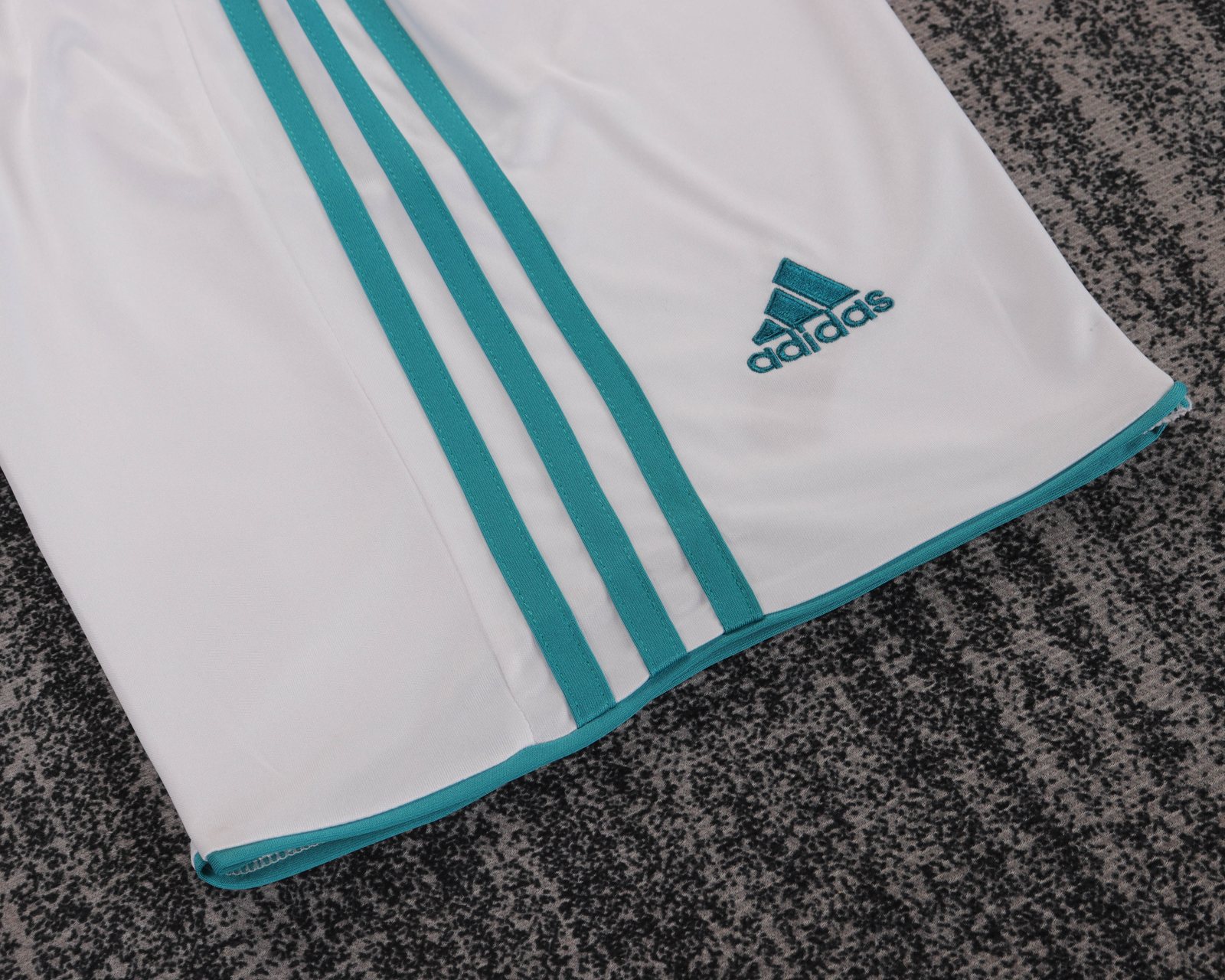 2017-18 Real Madrid Home Retro Shirt - Kids Sizes