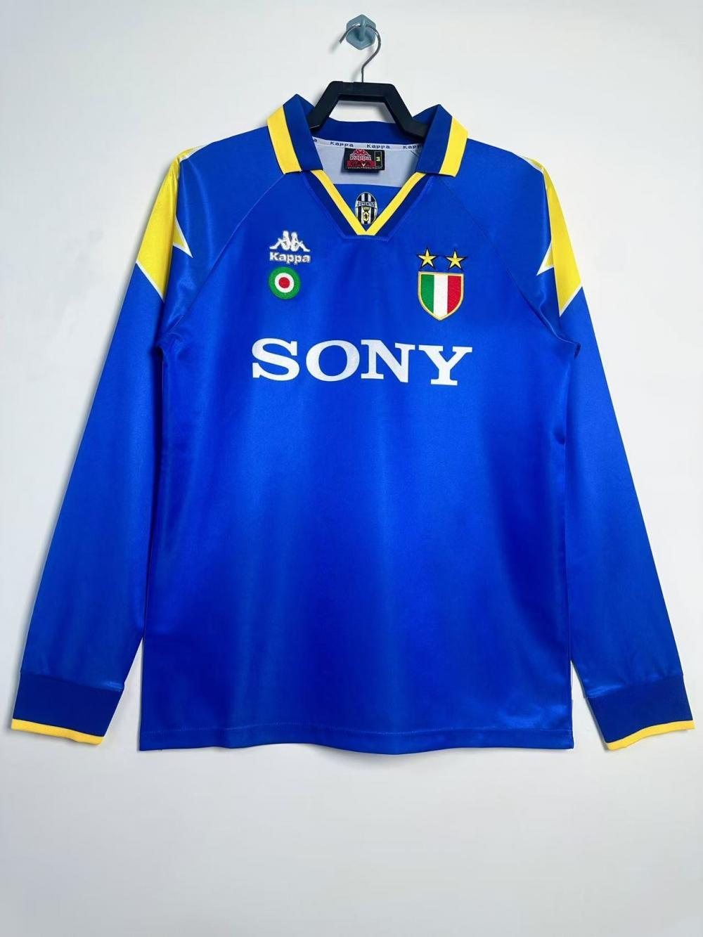 1995-96 Juventus Away Long-Sleeve Retro Jersey