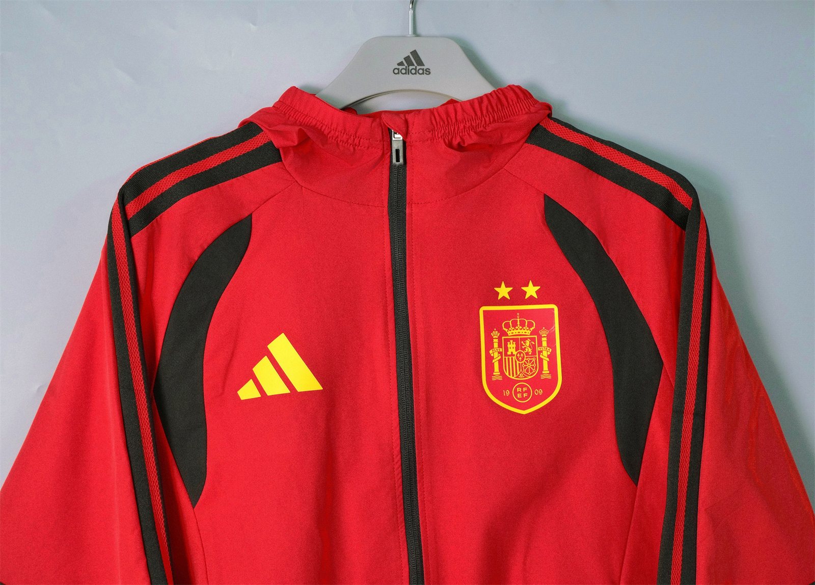 2026-27 Spain Hooded Waterproof Windbreaker