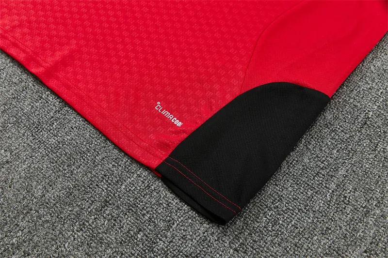2026-27 Manchester United Red Short-Sleeve Training Jersey
