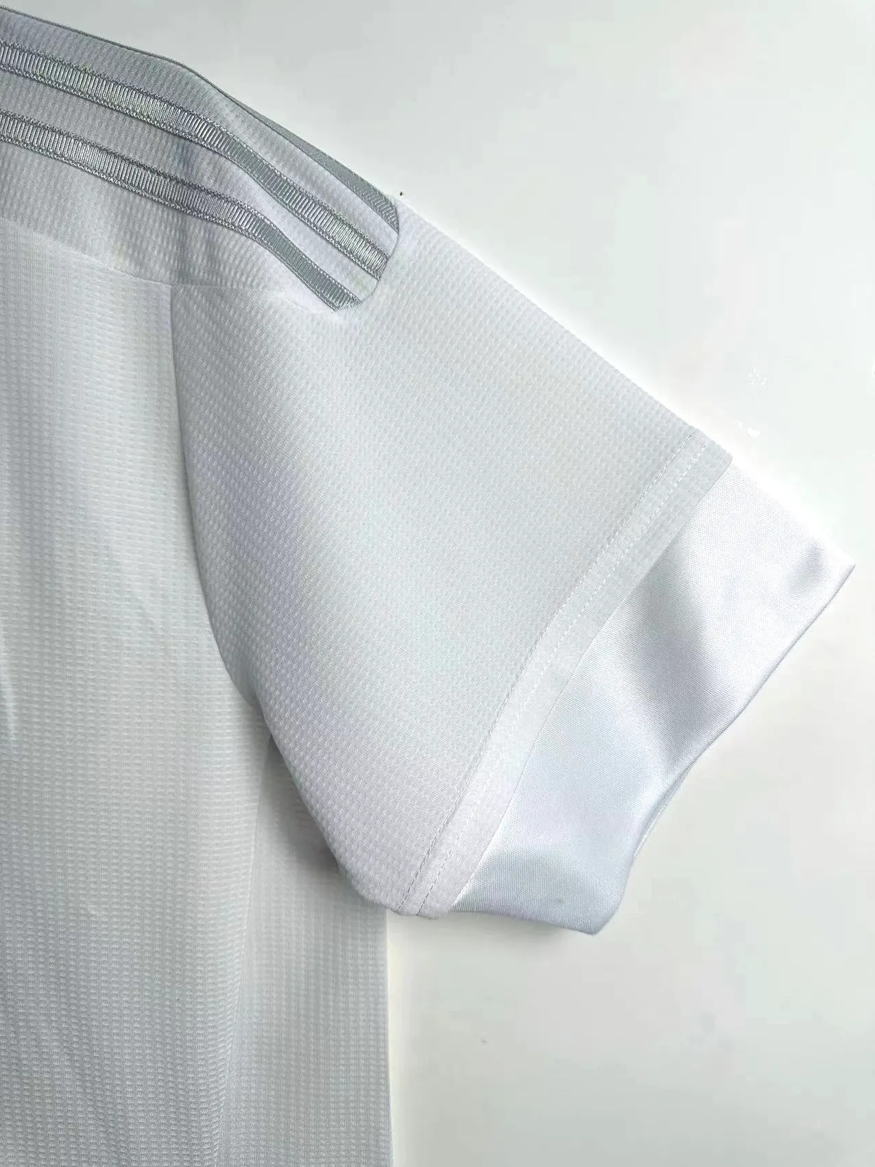 2015-16 Real Madrid Home Retro Jersey