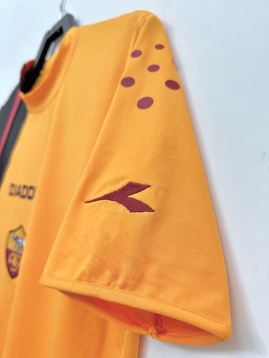 2005-06 Roma Home Retro Jersey