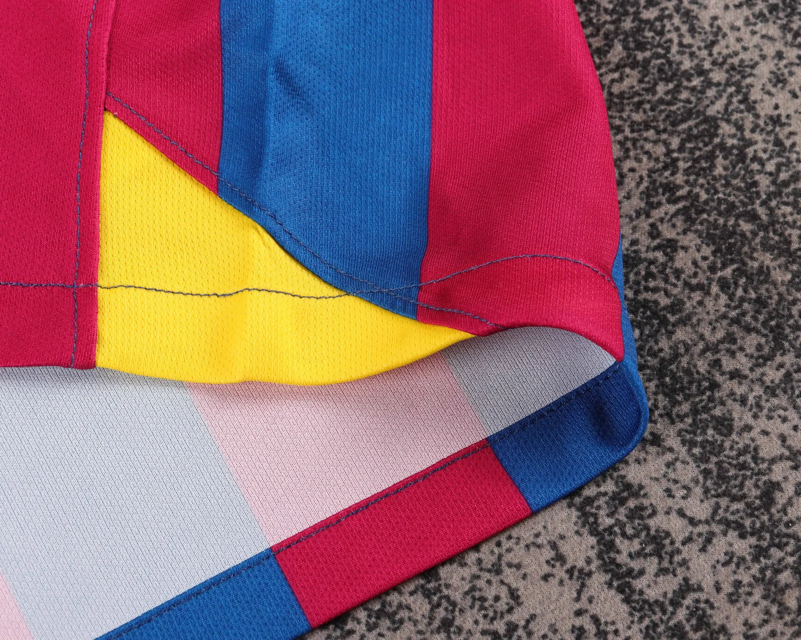 2005-06 Barcelona Home Edition Retro Shirt - Kids Size