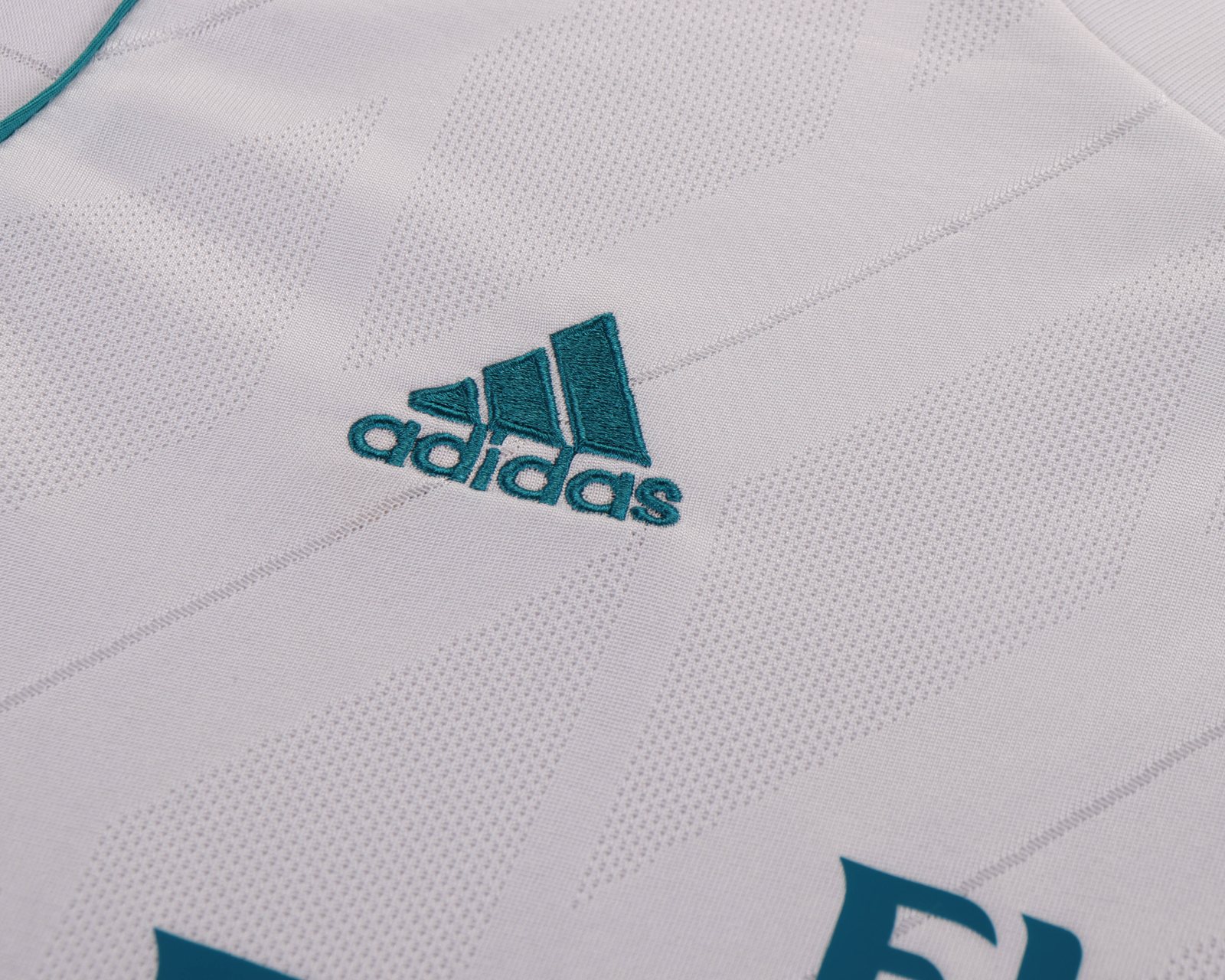 2017-18 Real Madrid Home Retro Shirt - Kids Sizes