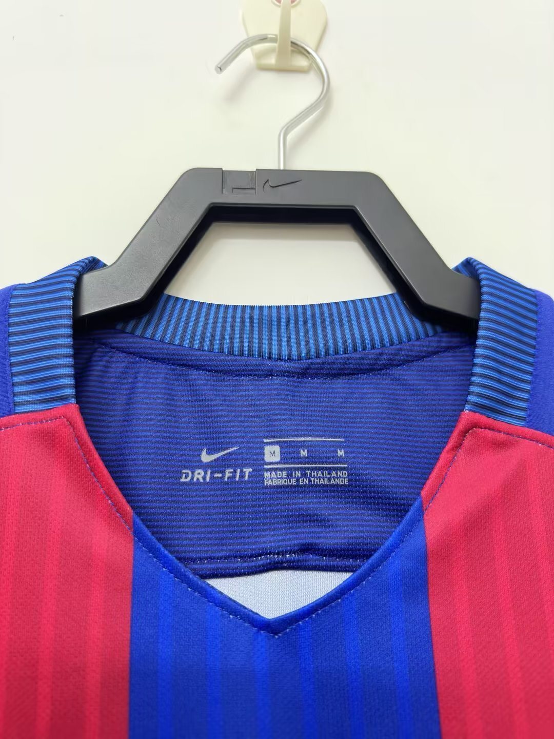 2016-17 Barcelona Retro Home Jersey