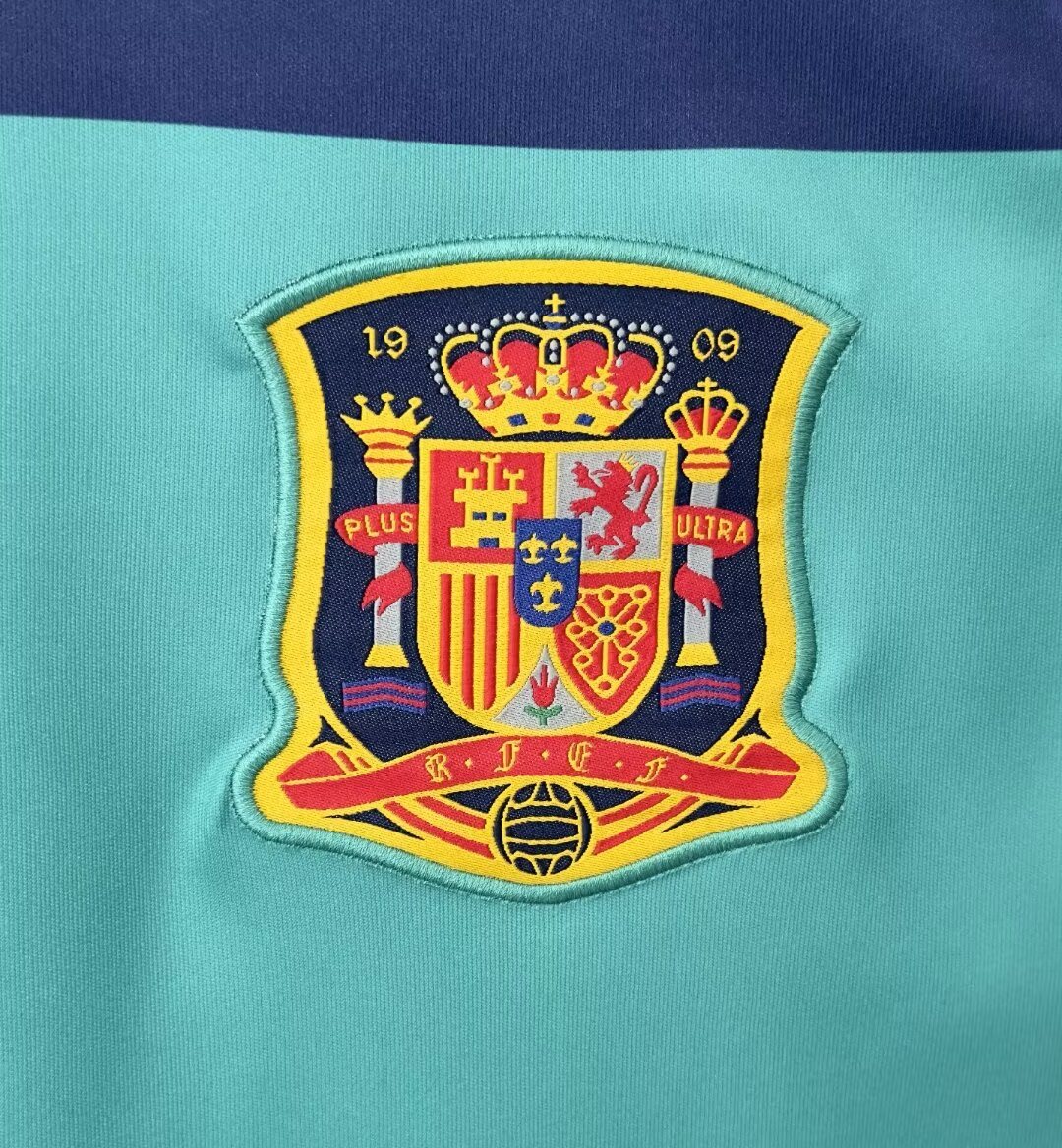 2010 Spanish goalkeeper retro jersey