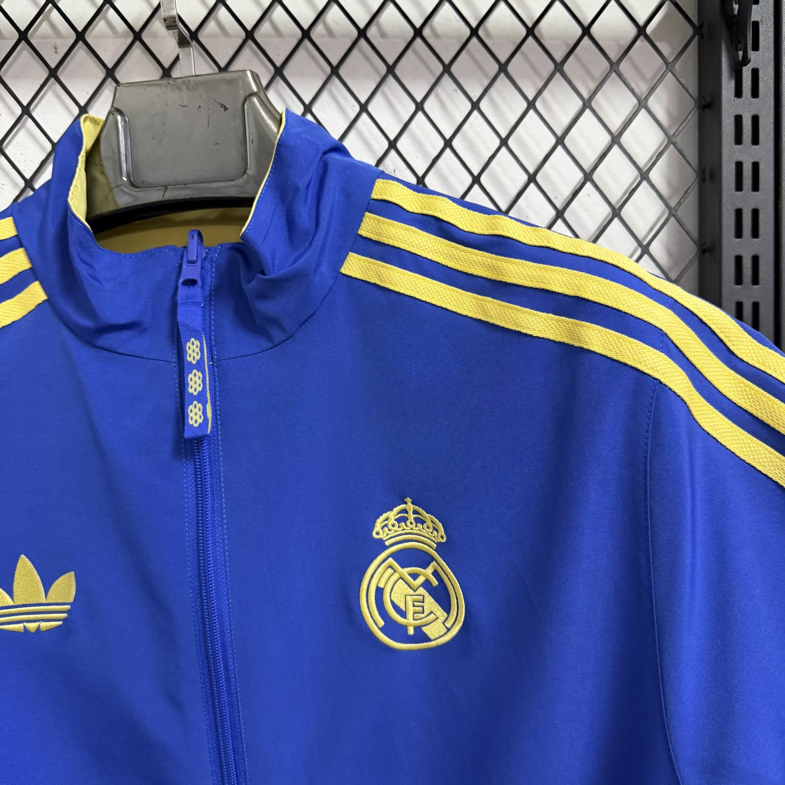 2025-26 Real Madrid Blue and Yellow Reversible Windbreaker Jacket