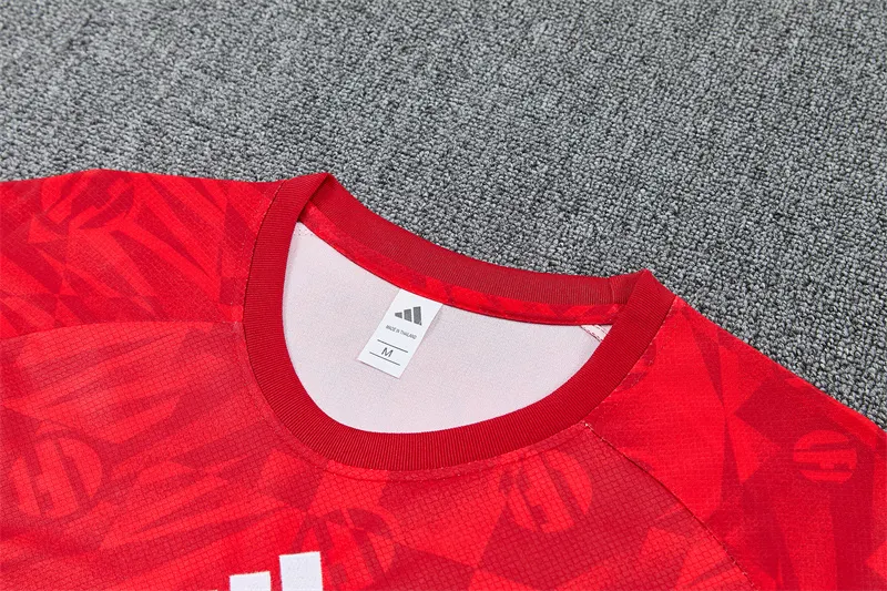 2026-27 Liverpool Red Short-Sleeve Training Kit