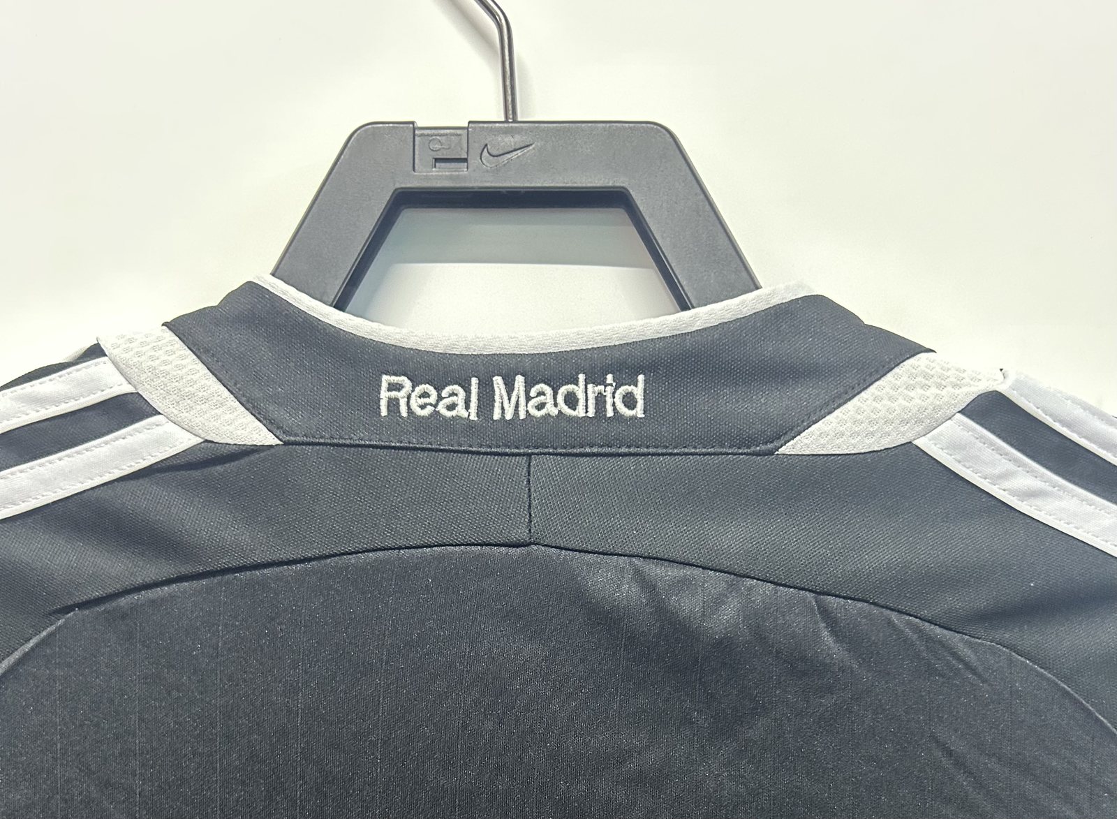 2006-07 Real Madrid Second Away Retro Jersey