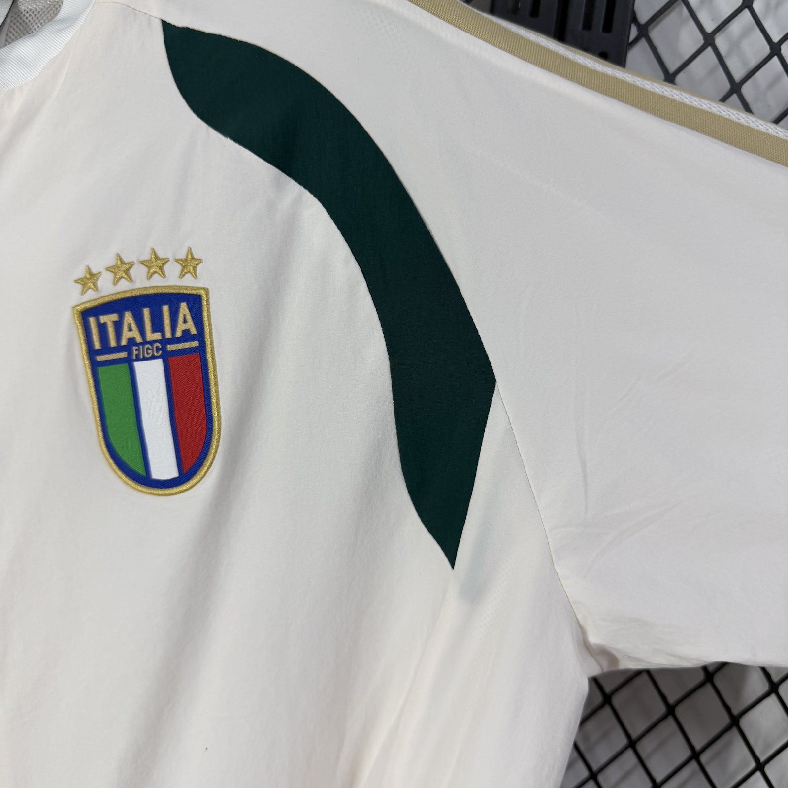2026-27 Italy White Casual Windbreaker