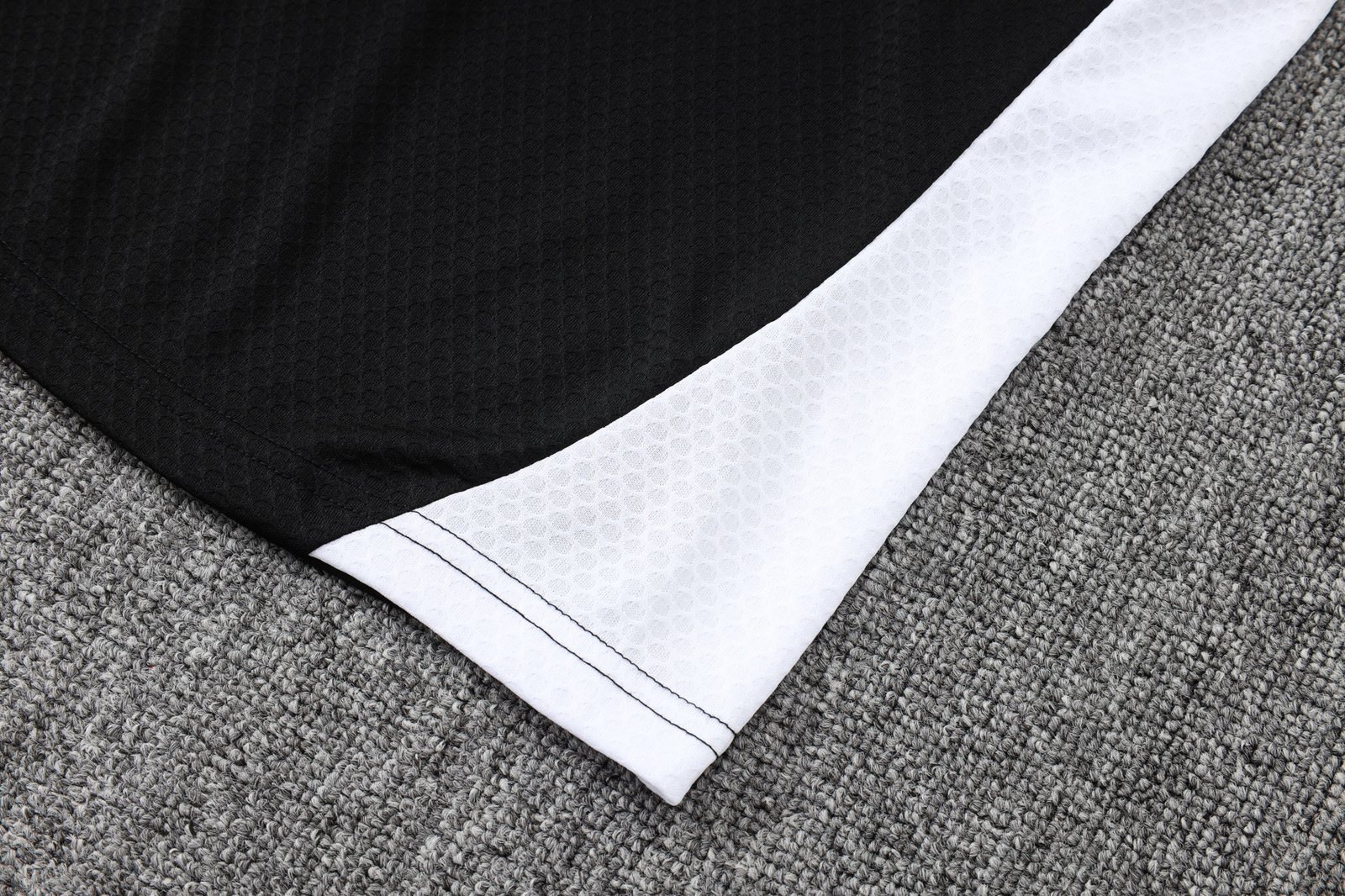 2025-26 season Bayern Munich black short-sleeved training kit