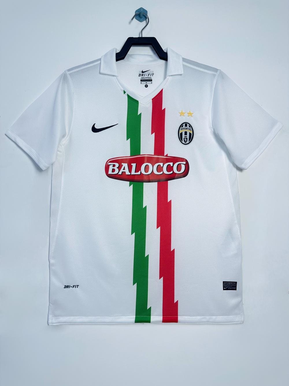 2010-11 Juventus Away Retro Jersey
