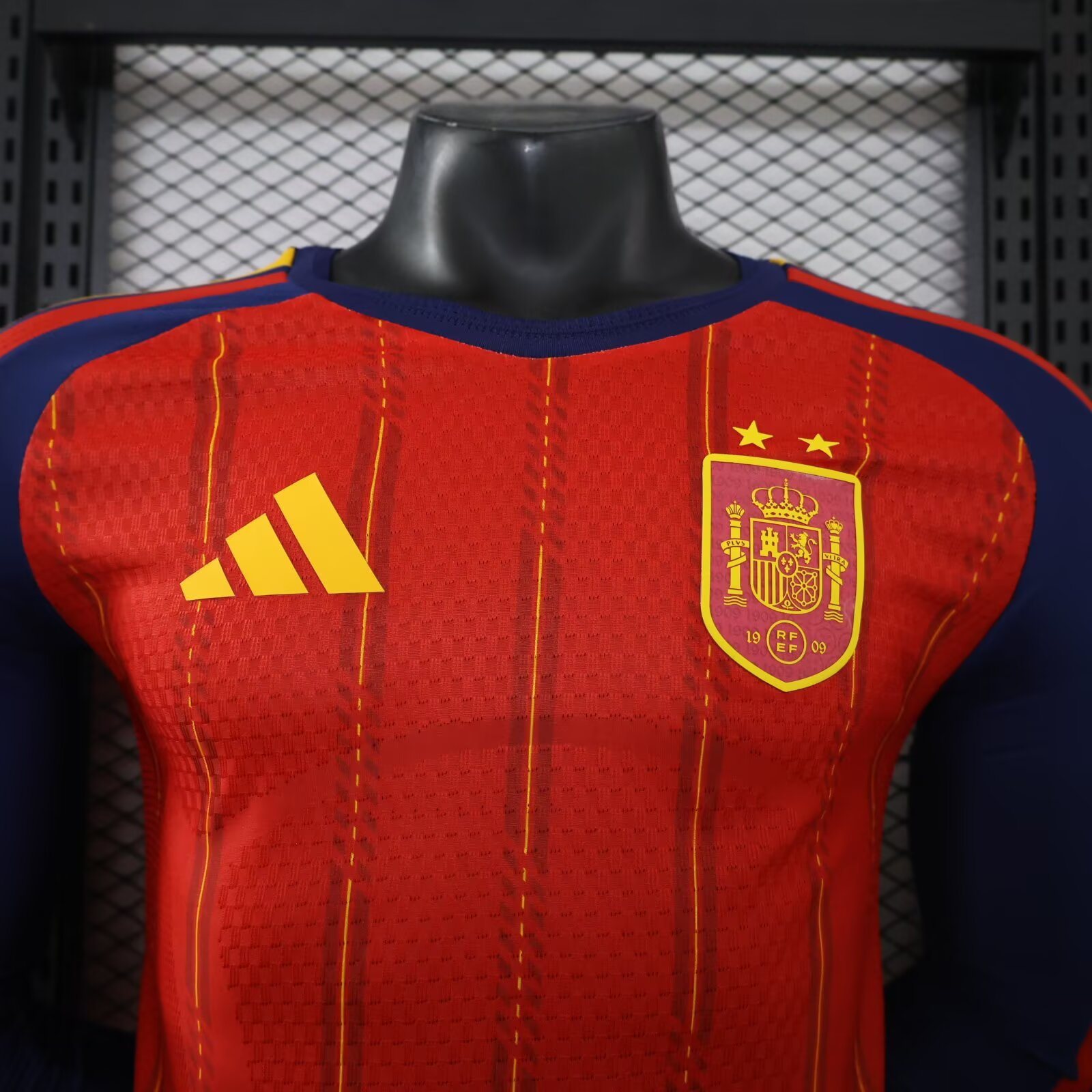 2026-27 Spain Home Long-Sleeve Jersey (with Two Stars) – Player Version