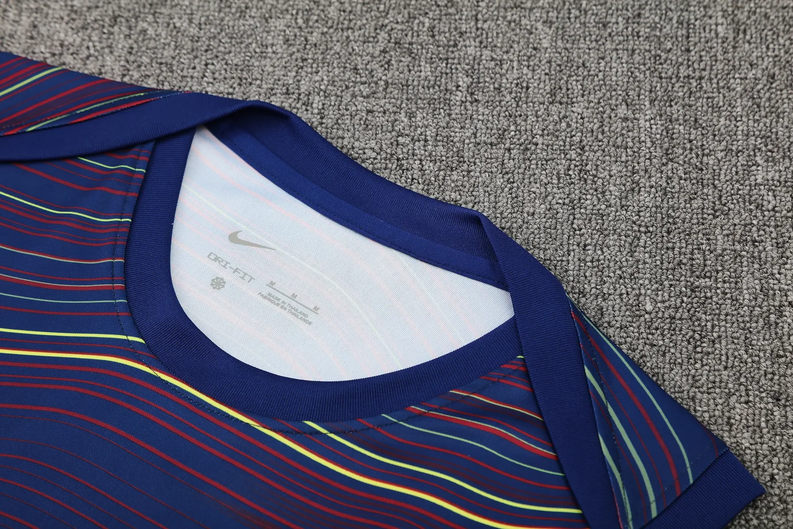 2025-26 Barcelona vest training jersey