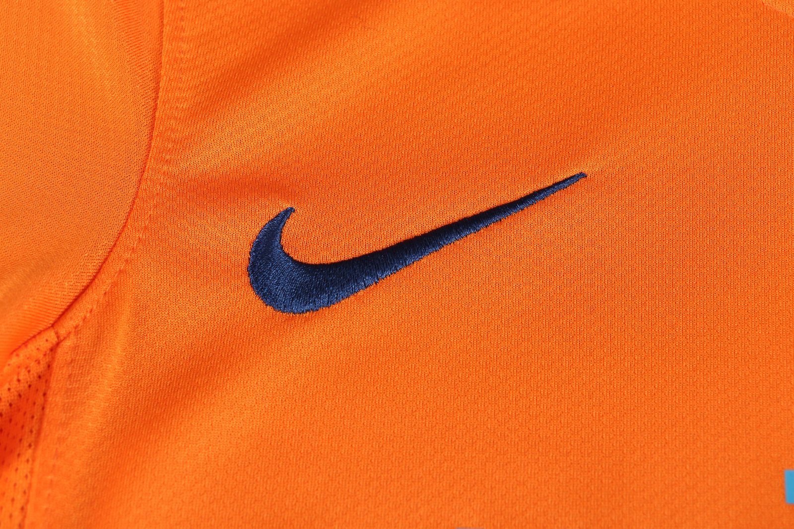 2006-07 Barcelona Away Retro Jersey - Kids