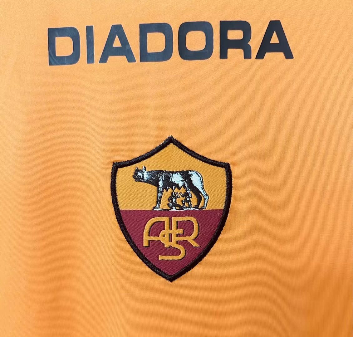 2005-06 Roma Home Retro Jersey
