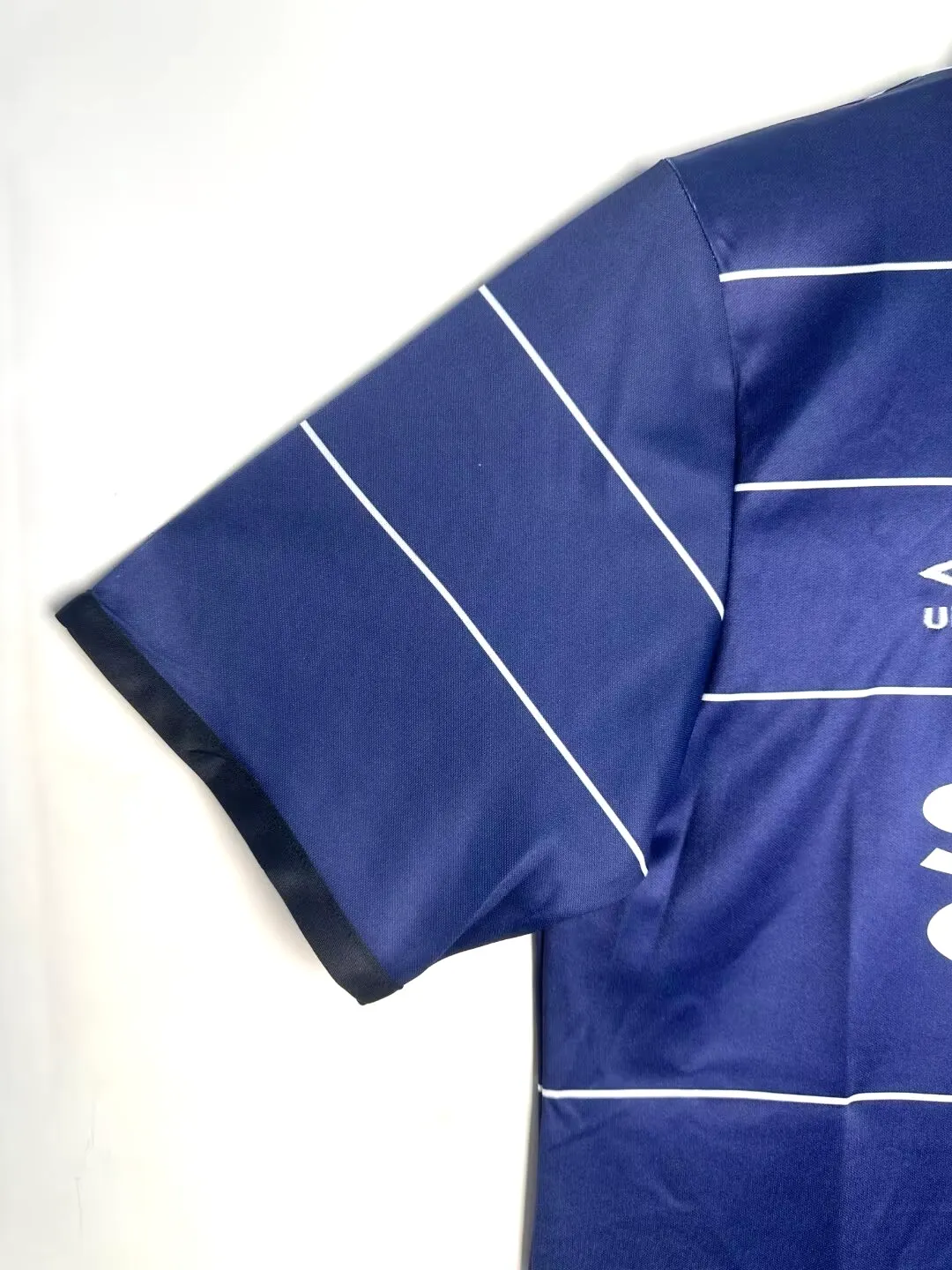 1999-00 Manchester United Away Retro Shirt