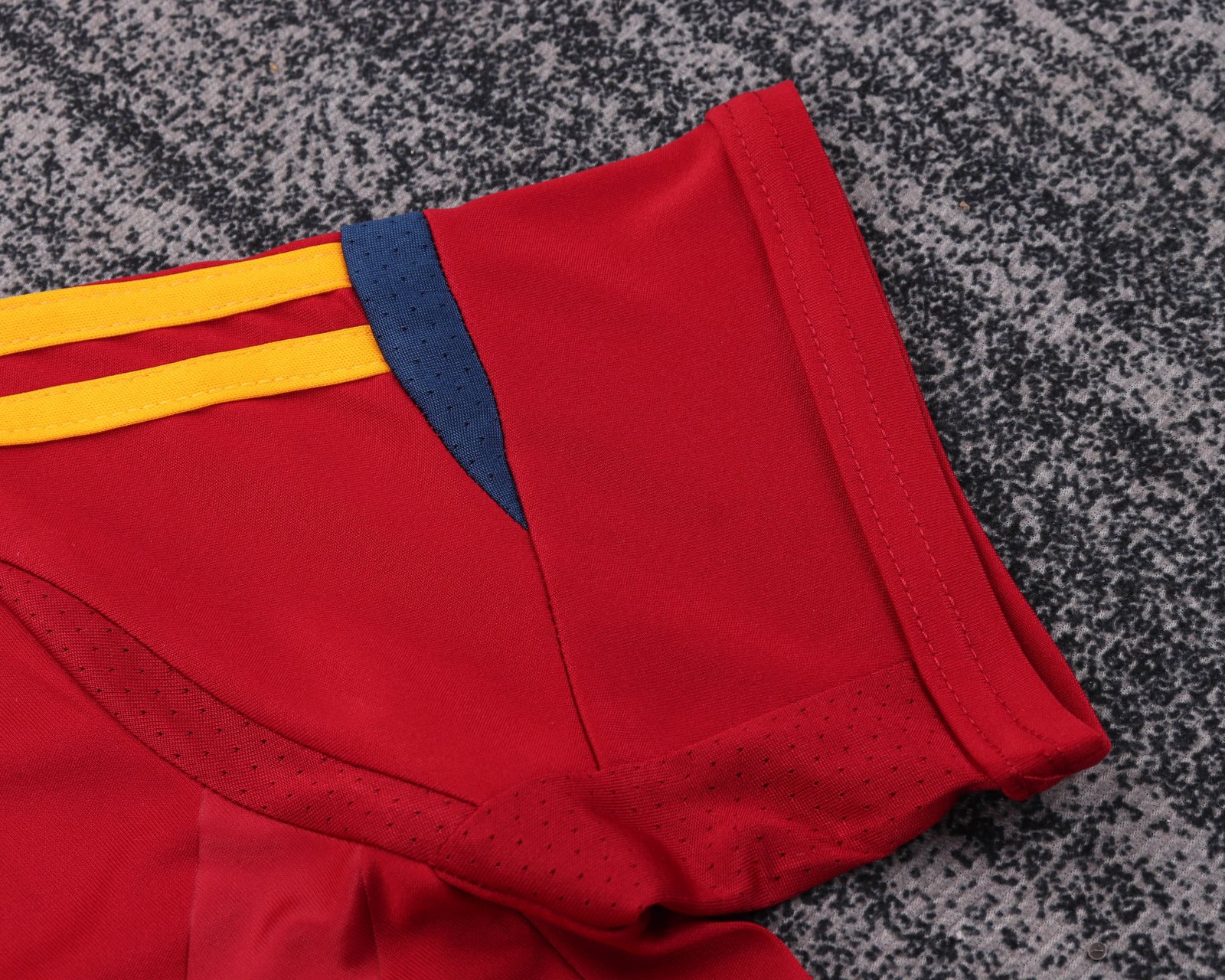 2012 Spain Home Retro Jersey – Kids