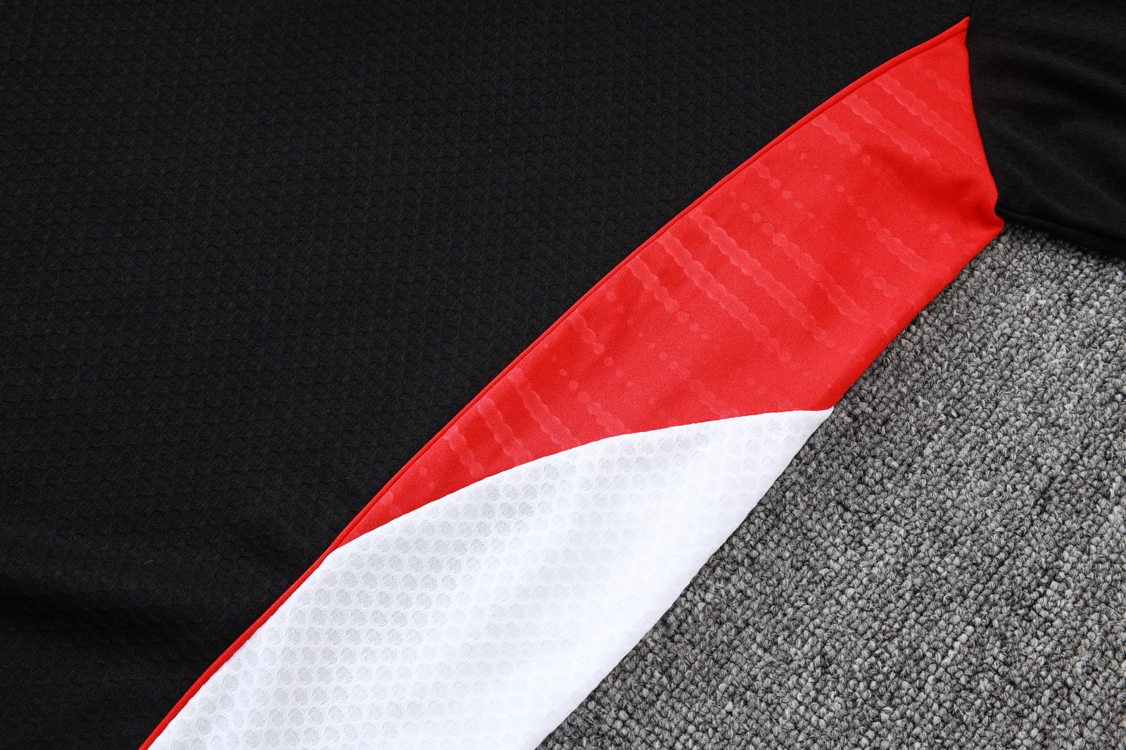 2025-26 season Bayern Munich black short-sleeved training kit