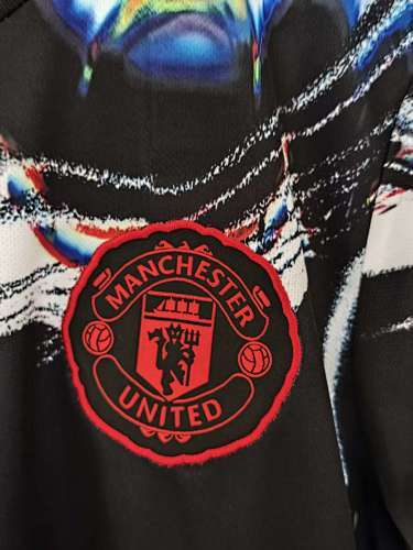 2026-27 Manchester United Training Kit - Fan Edition