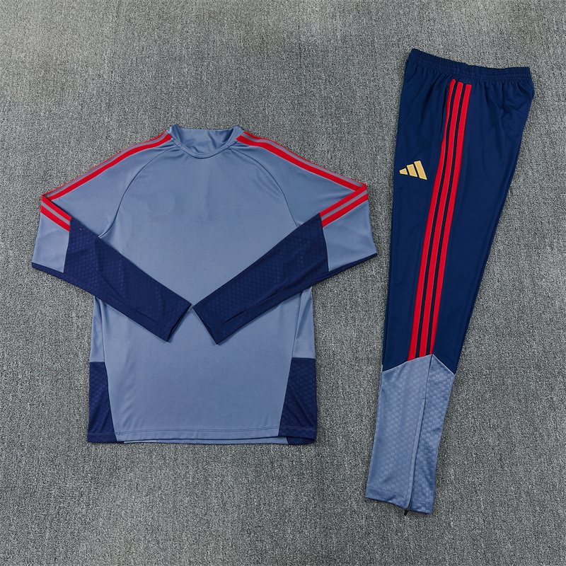 2026-27 Bayern Munich Dark Grey Half-Zip Training Jersey