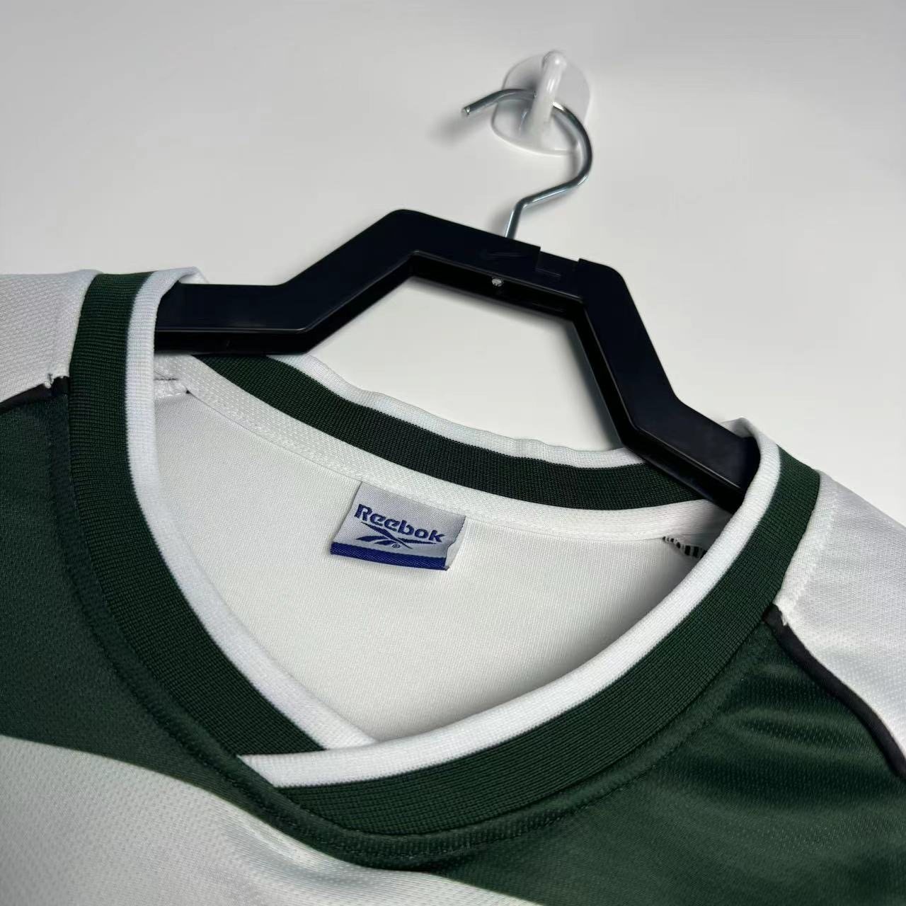 2001-03 Lisbon Home Retro Jersey