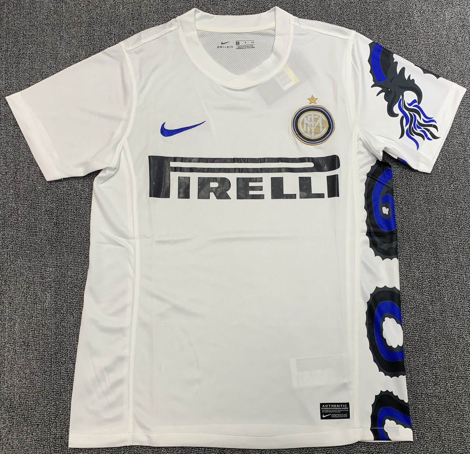 2010–11 Inter Milan Away Retro Jersey